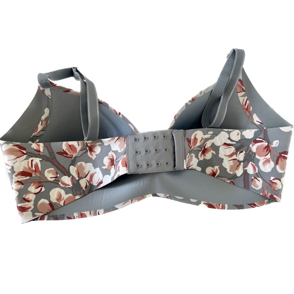 Knix WingWoman Contour Wireless Bra in Winter Gardenia NWOT - Picture 2 of 8